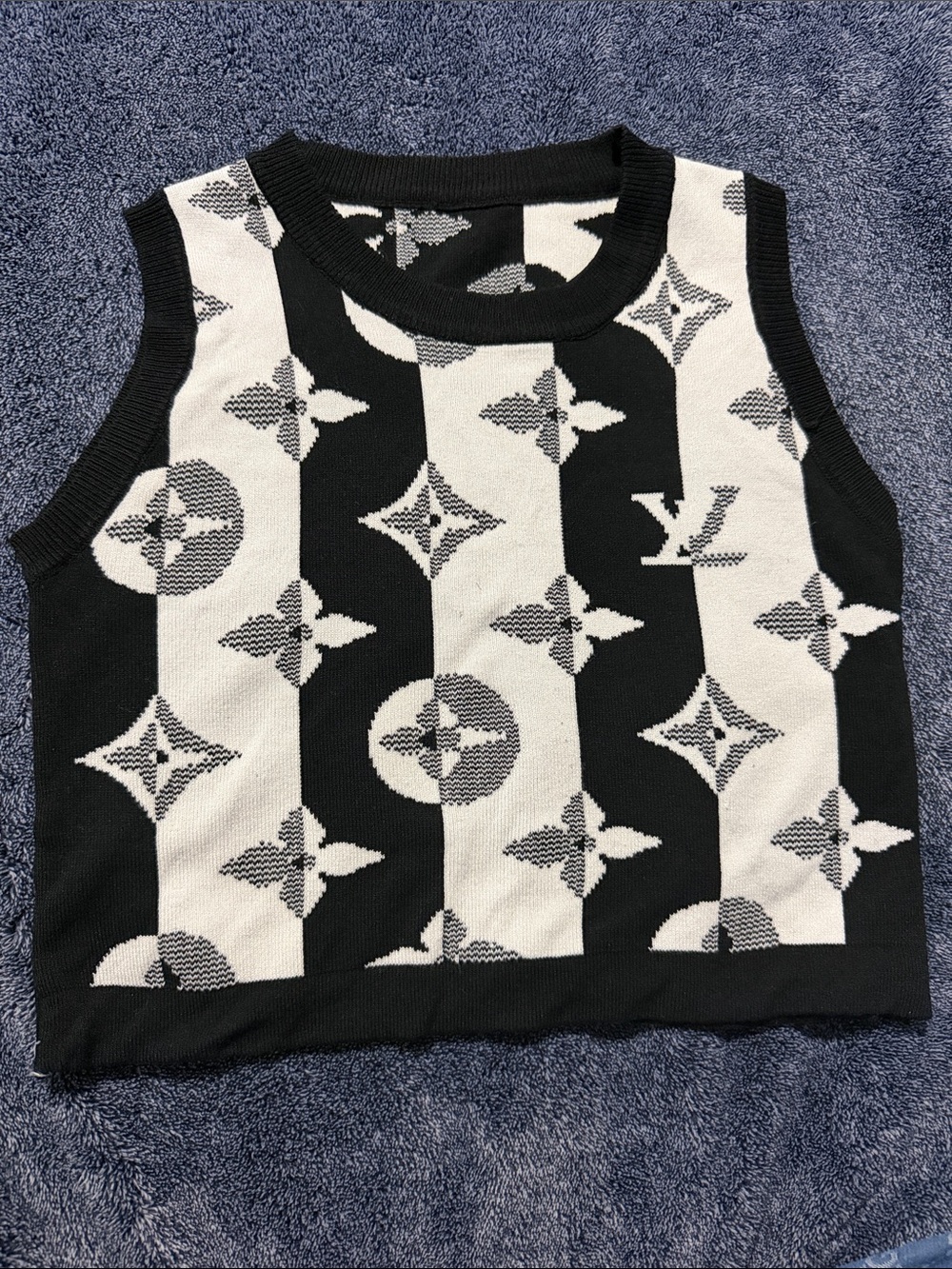 LVBlack & White Monogram Knit Sleeveless Top